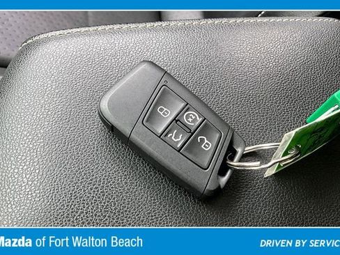 Used 2021 Volkswagen Tiguan S FWD image 35