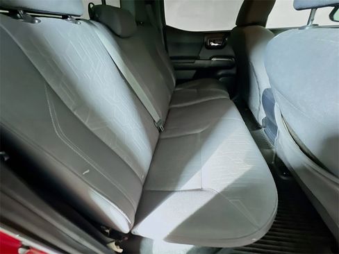 Certified 2019 Toyota Tacoma TRD Sport image 23