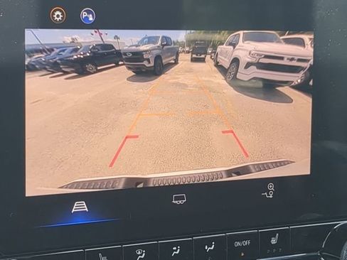 New 2025 Chevrolet Colorado LT image 19