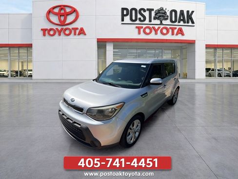 Used 2015 Kia Soul + FWD image 1