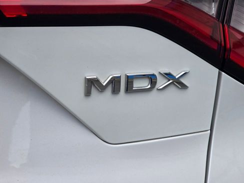 Used 2023 Acura MDX SH-AWD w/ Technology Package image 12
