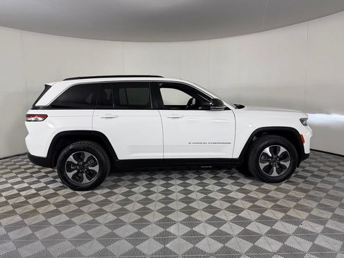 Used 2024 Jeep Grand Cherokee Limited 4xe AWD/4WD image 7