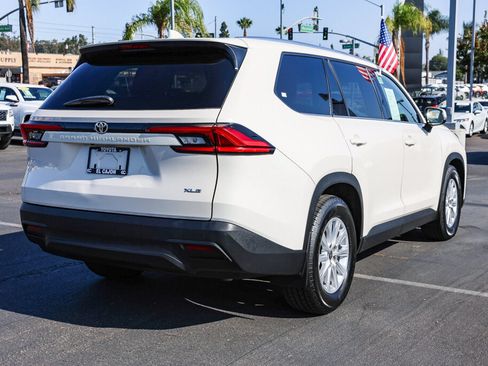 Certified 2024 Toyota Grand Highlander FWD image 24