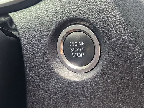 Used 2025 Toyota Corolla SE w/ SE Package image 20