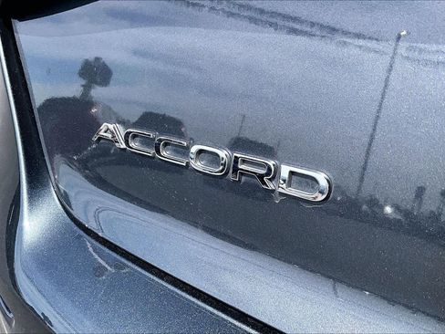 Used 2023 Honda Accord EX image 9