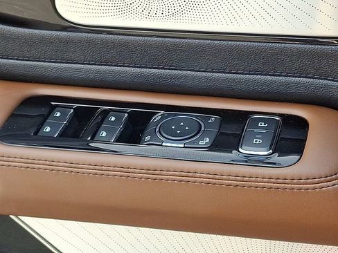 Used 2023 Lincoln Aviator Reserve w/ Equipment Group 201A AWD/4WD image 24