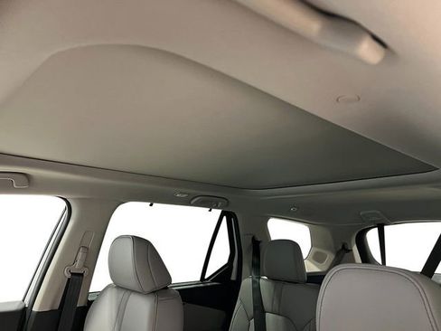 New 2025 Honda Pilot Touring image 16