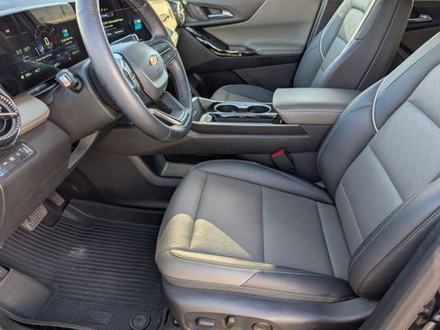 Used 2025 Chevrolet Equinox LT w/ Convenience Package II image 15