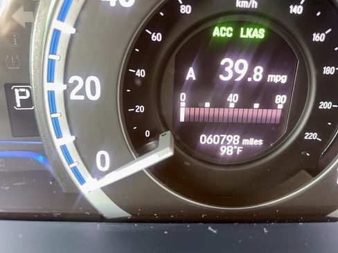 Used 2017 Honda Accord Touring image 16