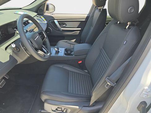 New 2026 Land Rover Discovery Sport Landmark AWD/4WD image 15