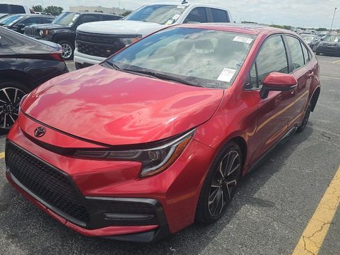 Used 2020 Toyota Corolla SE w/ SE Premium Package FWD image 2