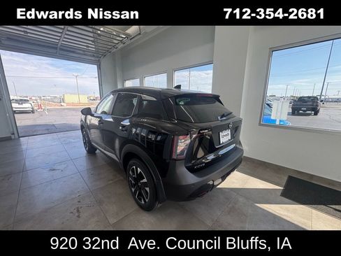 New 2025 Nissan Kicks SV w/ SV Premium Package image 7