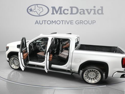 Used 2023 GMC Sierra 1500 Denali Ultimate AWD/4WD image 45