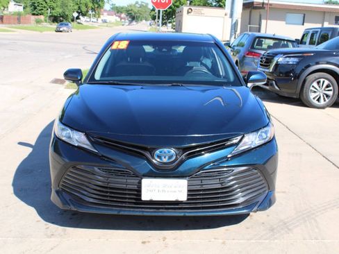Used 2018 Toyota Camry LE w/ Audio Package FWD image 3