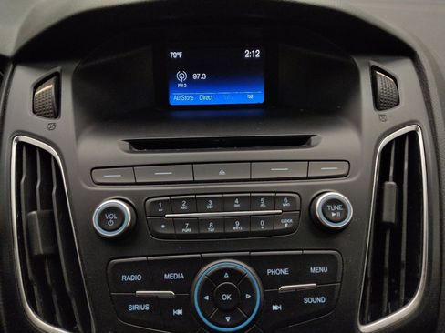 Used 2015 Ford Focus SE w/ Equipment Group 201A FWD image 25