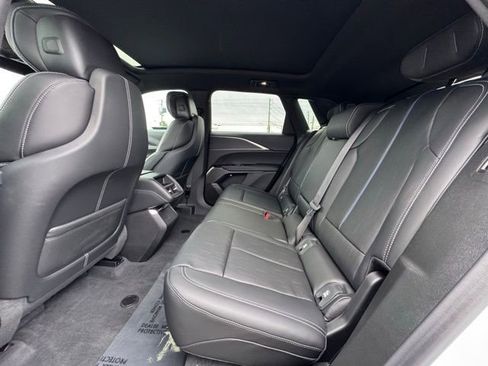 New 2025 Cadillac Lyriq Luxury image 31