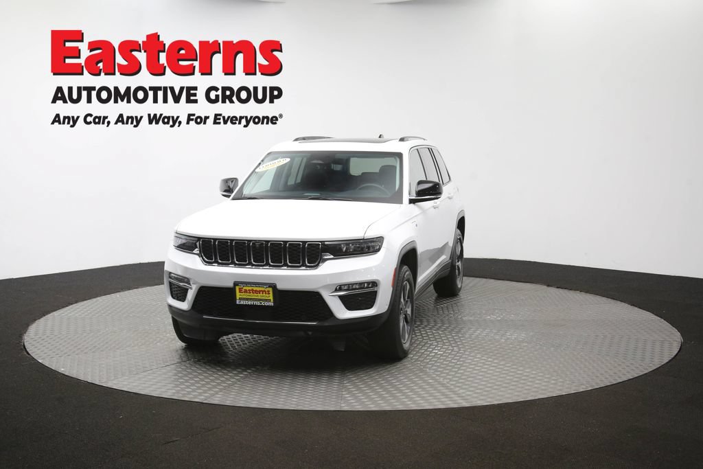 Used 2022 Jeep Grand Cherokee Limited 4xe w/ Luxury Tech Group II AWD/4WD image 59