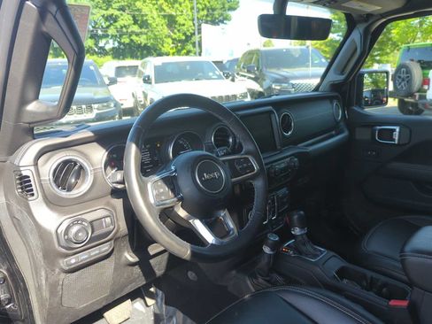 Used 2023 Jeep Wrangler Unlimited Sahara w/ Cold Weather Group AWD/4WD image 12