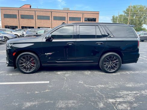Used 2024 Cadillac Escalade V w/ LPO, ONYX Package AWD/4WD image 5