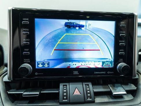 Used 2021 Toyota RAV4 XLE Premium AWD/4WD image 33