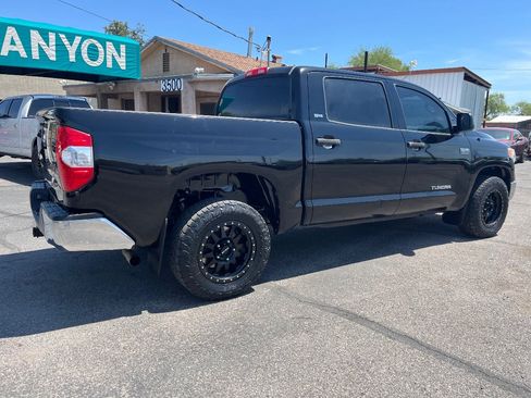 Used 2014 Toyota Tundra SR5 w/ SR5 Upgrade Package AWD/4WD image 4