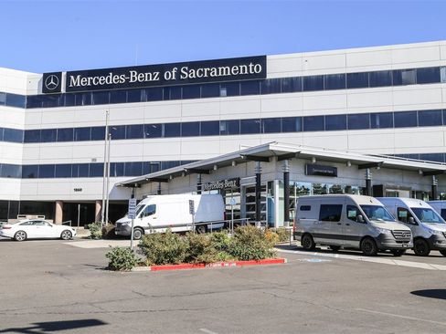 Used 2024 Mercedes-Benz EQE 350+ Sedan image 33