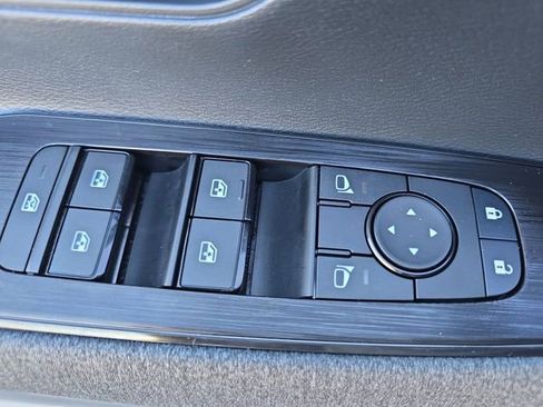 New 2026 Nissan Kicks SV image 28