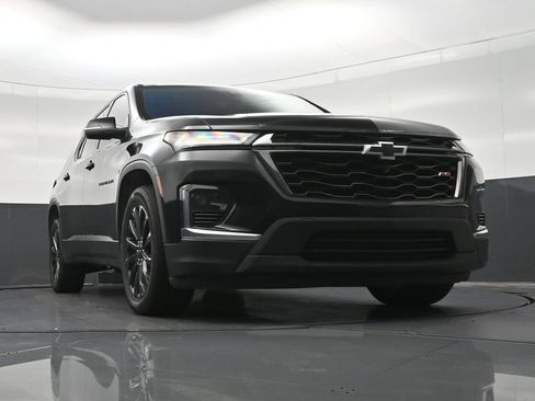 Used 2024 Chevrolet Traverse RS FWD image 34
