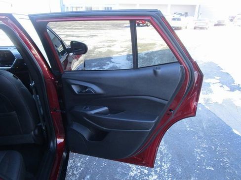 Certified 2024 Chevrolet Trax RS image 22