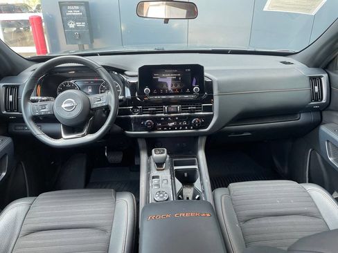 Used 2025 Nissan Pathfinder Rock Creek AWD/4WD image 11