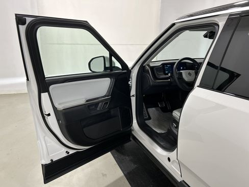 Used 2024 Rivian R1S Adventure AWD/4WD image 16