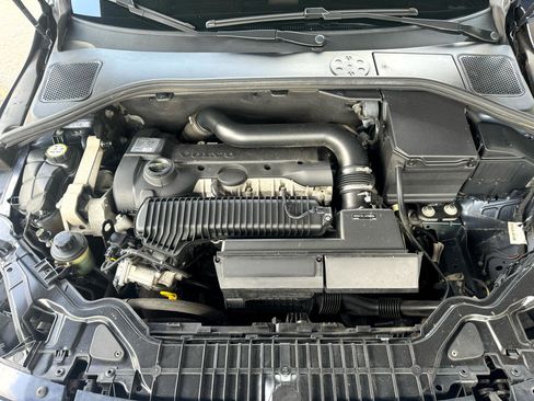Used 2015 Volvo S60 T5 Premier image 18