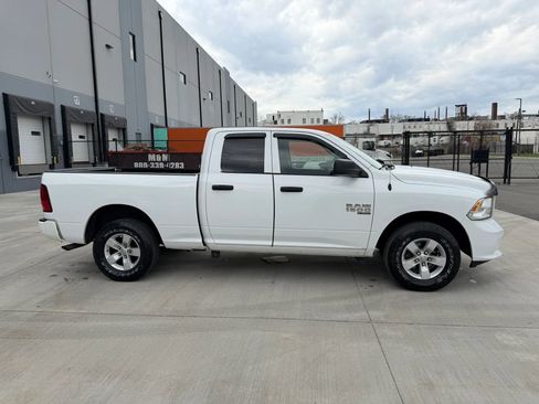 Used 2019 RAM 1500 Express AWD/4WD image 10
