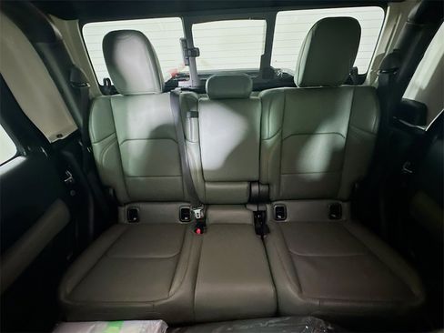 New 2026 Jeep Gladiator Mojave w/ Technology Group image 10