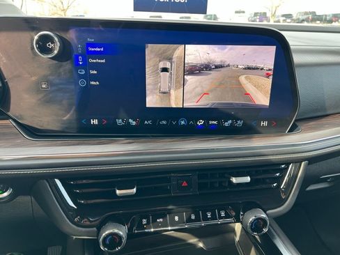 Used 2025 Chevrolet Tahoe Premier image 39