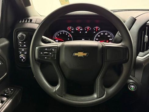 Used 2022 Chevrolet Silverado 1500 Custom image 16