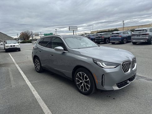 Certified 2025 BMW X3 xDrive30i w/ Premium Package image 7