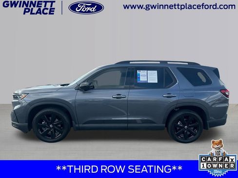 Used 2025 Honda Pilot Black Edition image 8