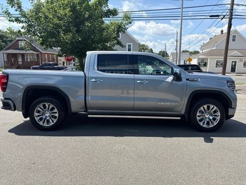 Used 2025 GMC Sierra 1500 Denali AWD/4WD image 5