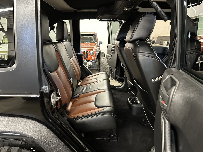 Used 2016 Jeep Wrangler Unlimited Sport w/ Quick Order Package 24S AWD/4WD image 34