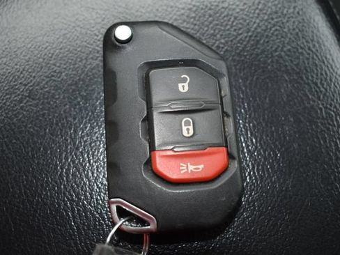 Used 2020 Jeep Wrangler Unlimited Sport S AWD/4WD image 27