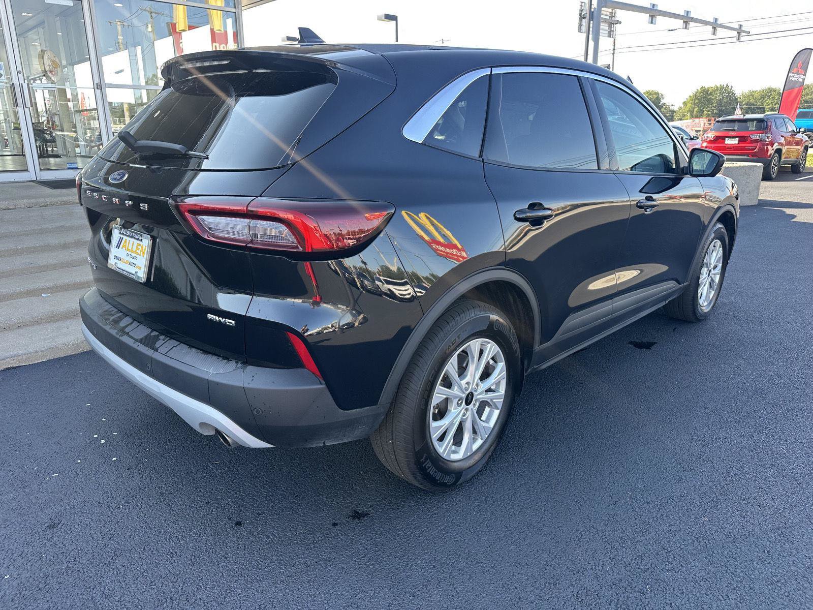 Used 2023 Ford Escape Active w/ Tech Pack #2 AWD/4WD image 13