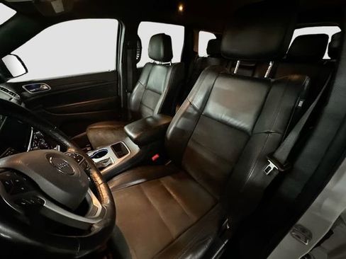 Used 2020 Jeep Grand Cherokee Altitude image 22