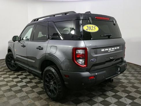 Used 2025 Ford Bronco Sport Badlands image 8