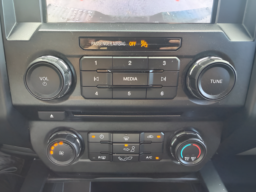 Used 2018 Ford F150 XL w/ Equipment Group 101A Mid RWD image 26