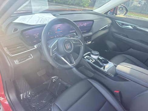 Used 2025 Buick Envision Preferred AWD/4WD image 30