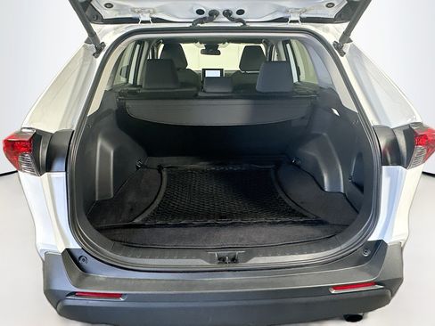 Used 2025 Toyota RAV4 XLE w/ Convenience Package FWD image 28
