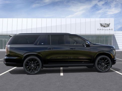 New 2026 Cadillac Escalade ESV Platinum Sport w/ LPO, ONYX Package AWD/4WD image 5