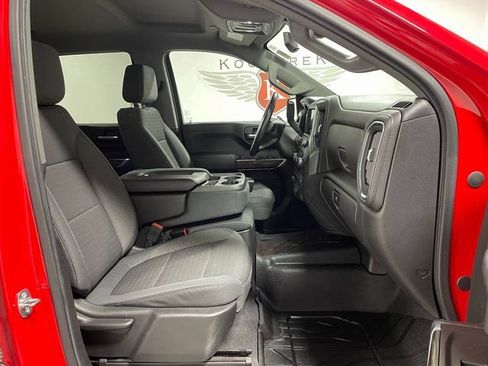Used 2019 Chevrolet Silverado 1500 LT Trail Boss w/ Convenience Package AWD/4WD image 22