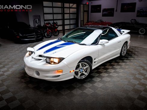 Used 1998 Pontiac Firebird Formula w/ Security Pkg image 8